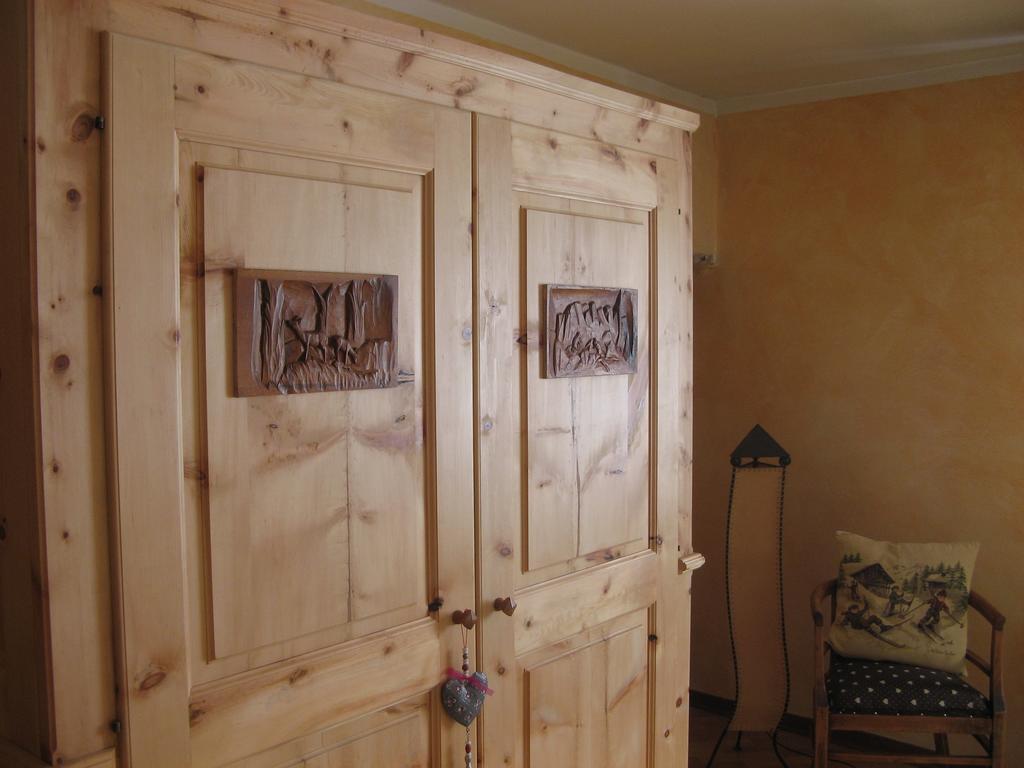 Апартаменти Maison Besenval Аоста Номер фото